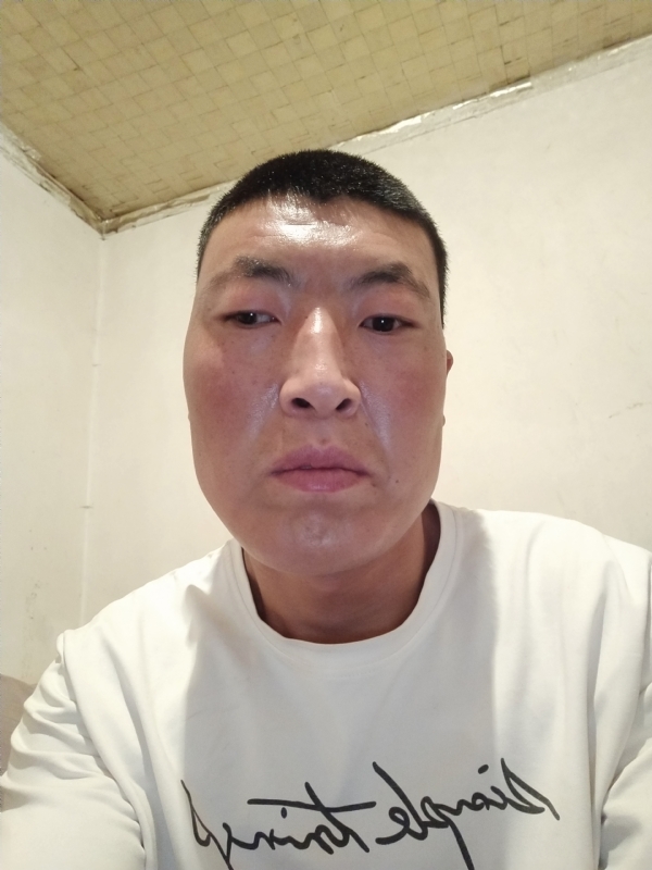 只为遇见你的第二张照片--平凉中老年相亲网